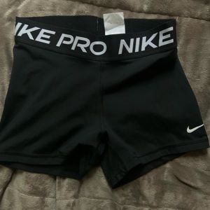 Black Nike Pro Soandex- size M- perfect condition